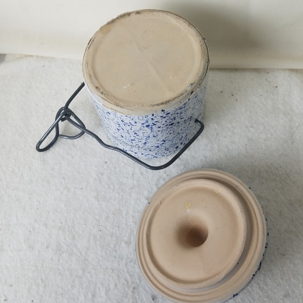 Stoneware Crock Small Blue Spatterware Lid Wire Handle vintage Farmcore butter - Picture 7 of 8